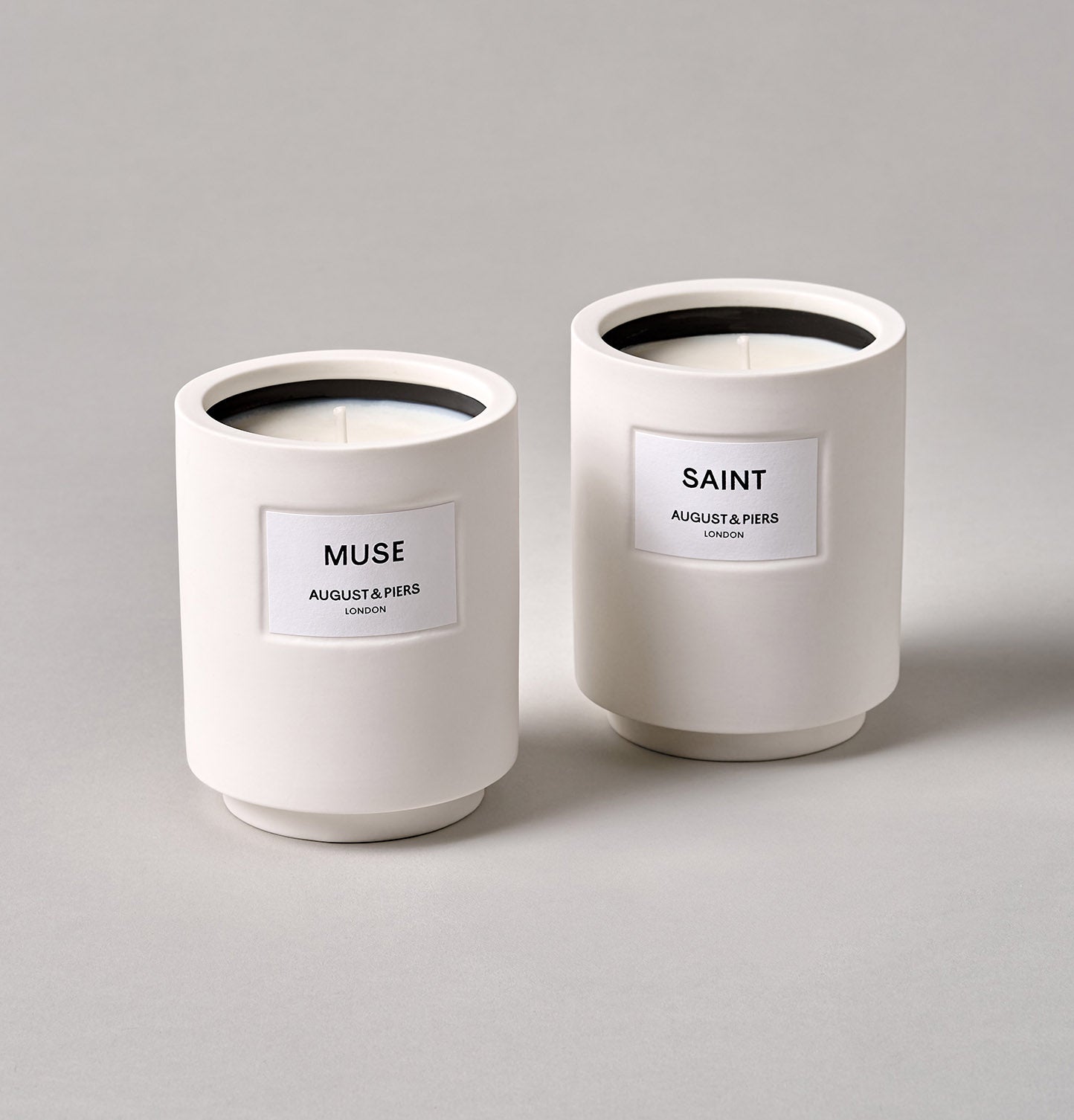 This gift set features two classic ceramic candles.